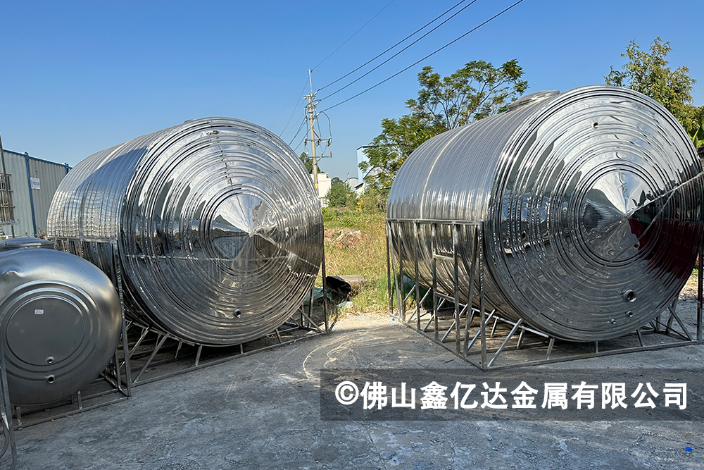 304不锈钢圆形水箱(图9)